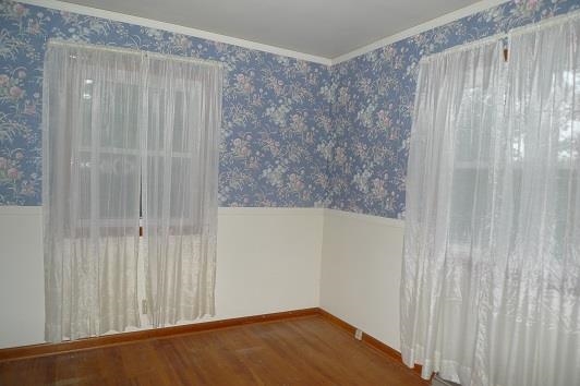 bedroom before.JPG