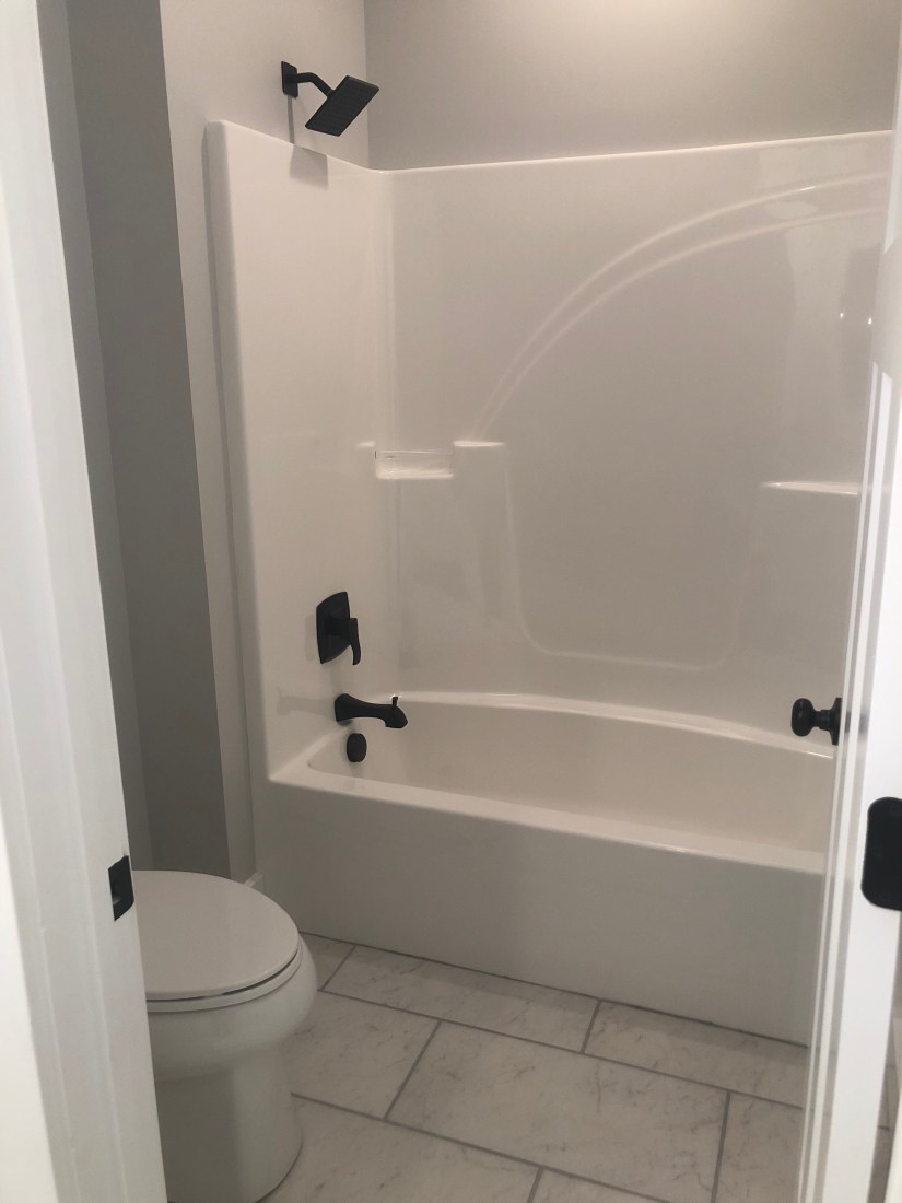 hall tub new